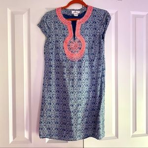 Vineyard Vines embroidered shift dress